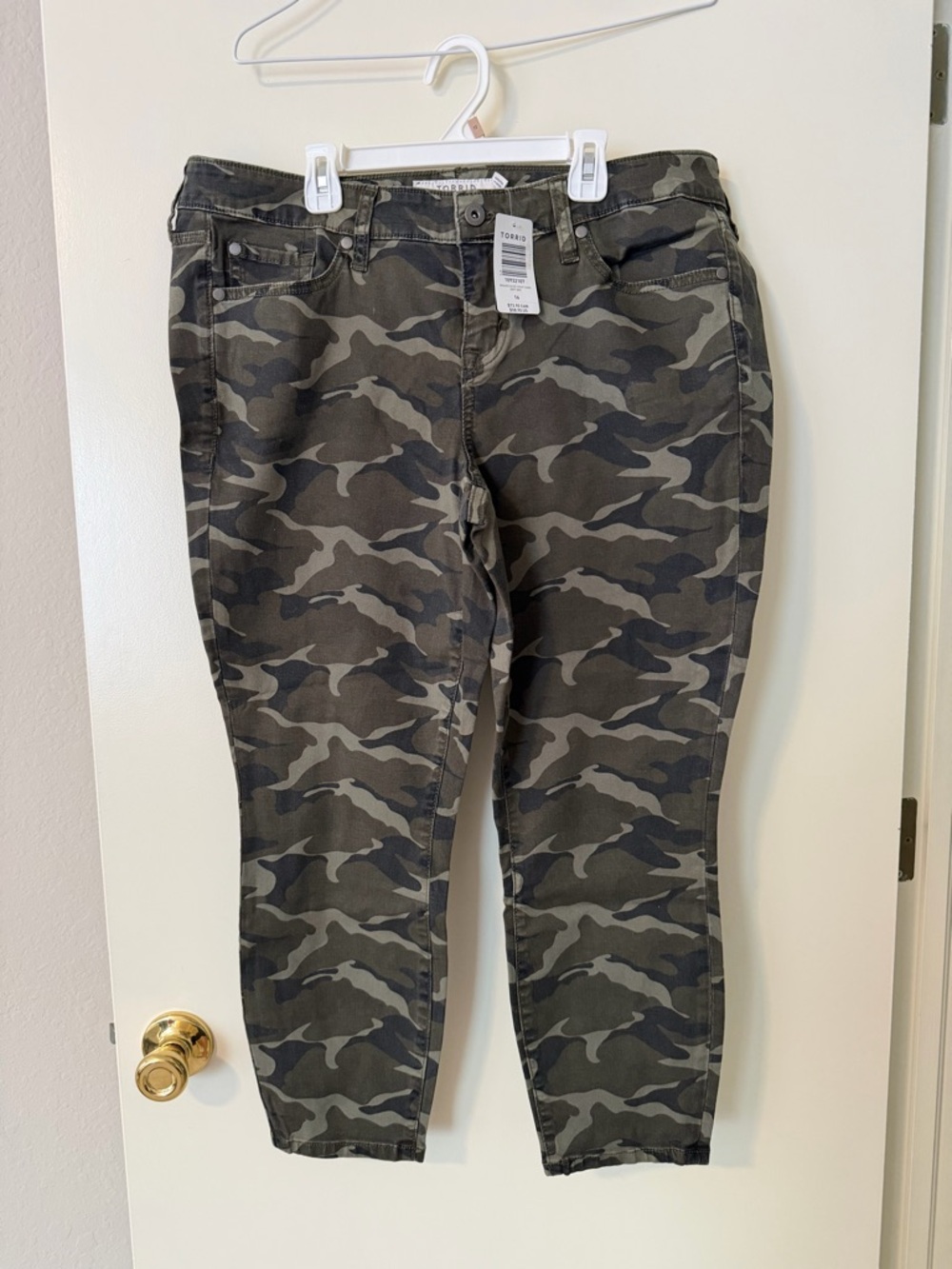 torrid Olive & Black Camo Ankle Skinny Jeans